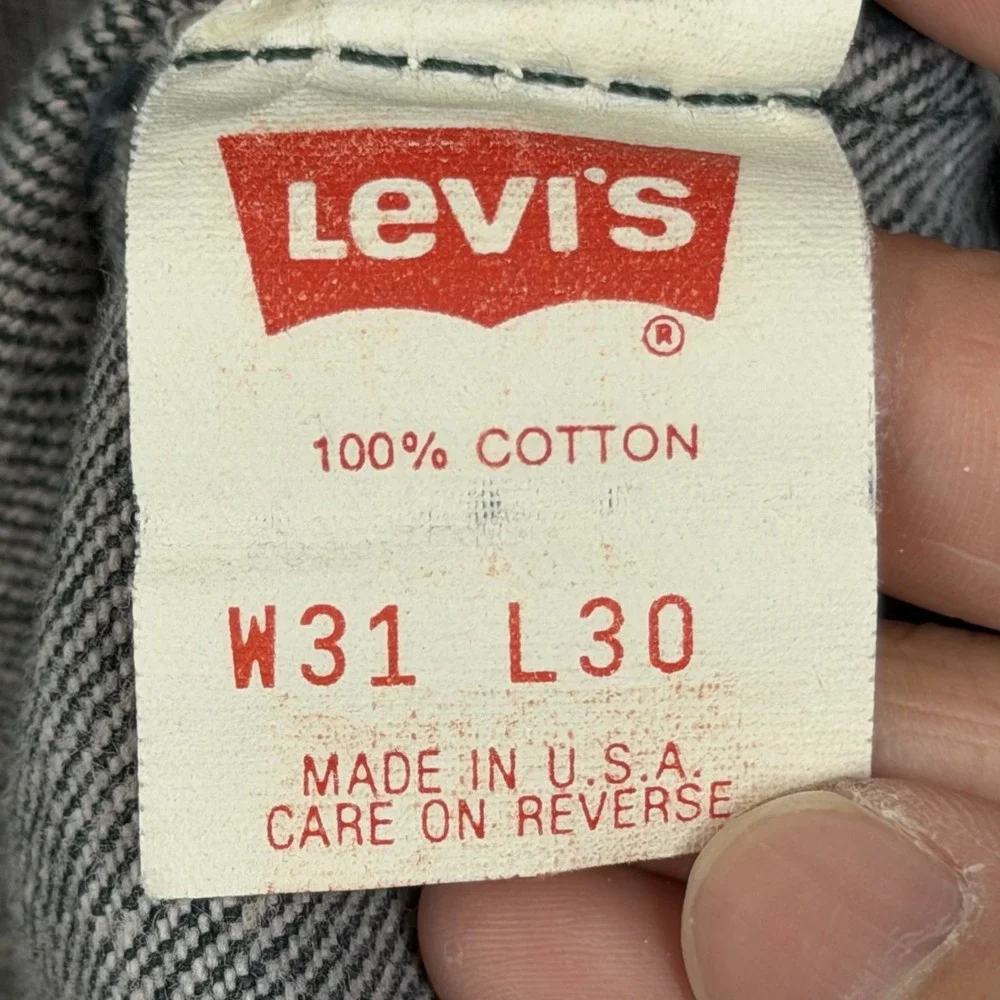 Vintage Levi's 701 Student Shorts Men's Gray Denim Frayed Hem USA Made -‎ 28X13